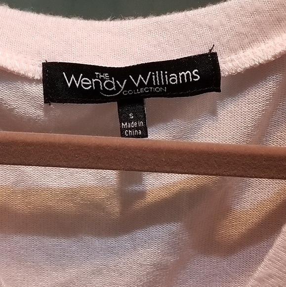 Weekends and wine top size small - Picture 8 of 8